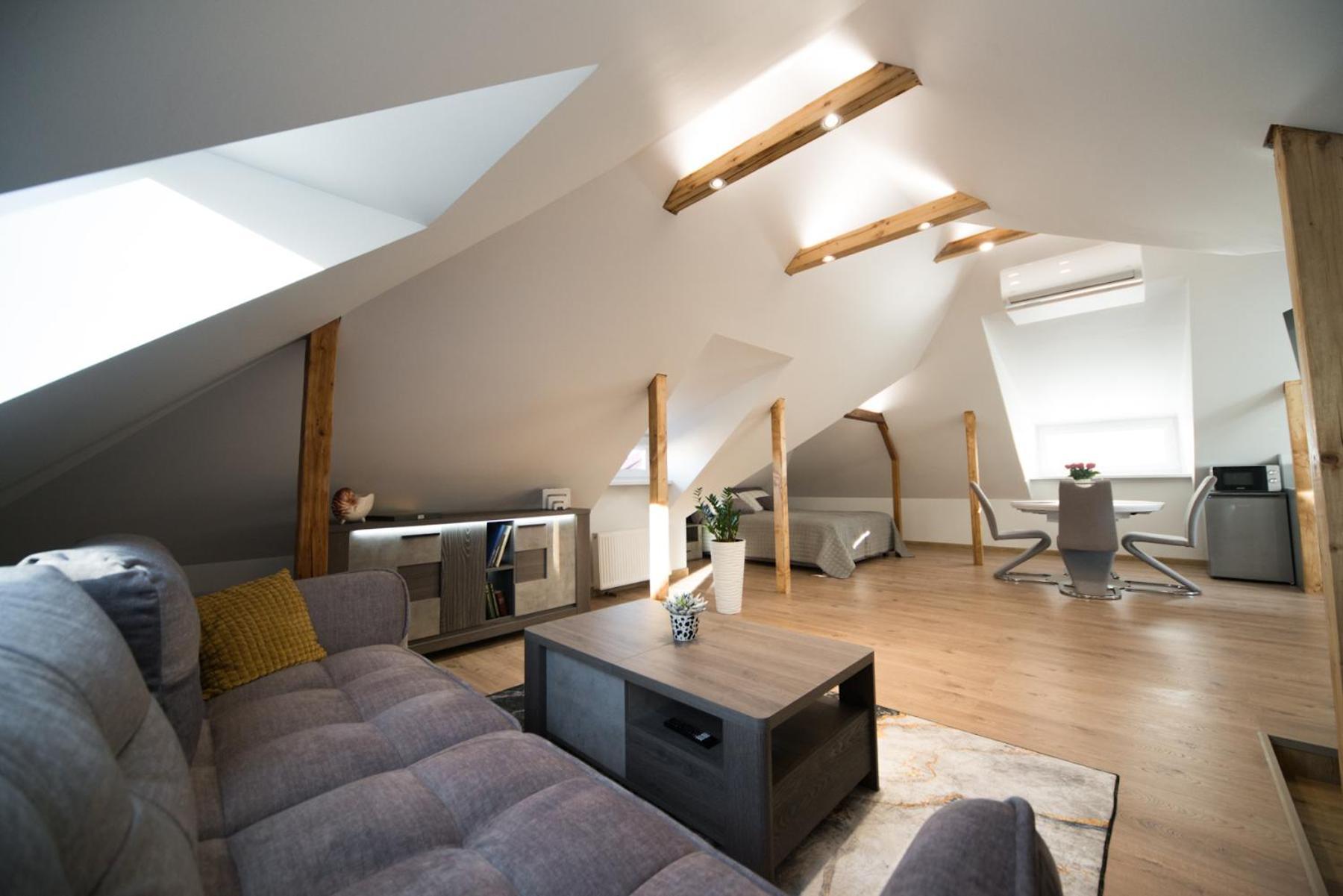 Petro Delux Apartments Каунас Екстер'єр фото