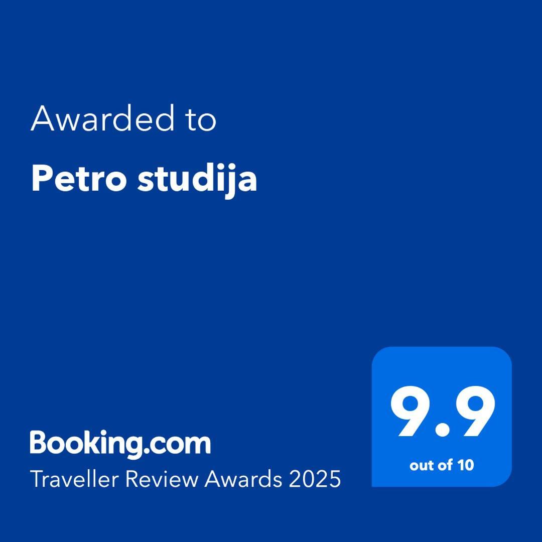 Petro Delux Apartments Каунас Екстер'єр фото