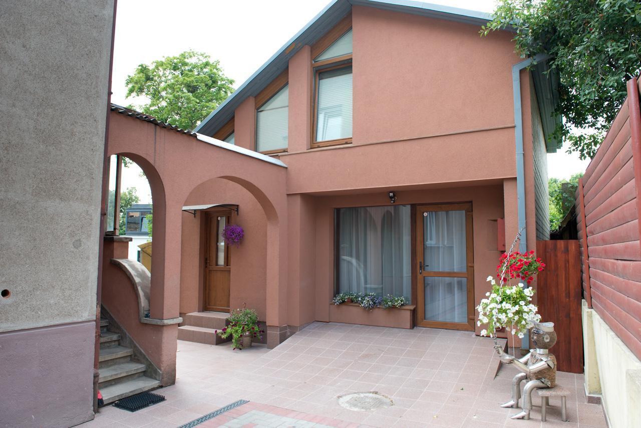 Petro Delux Apartments Каунас Екстер'єр фото