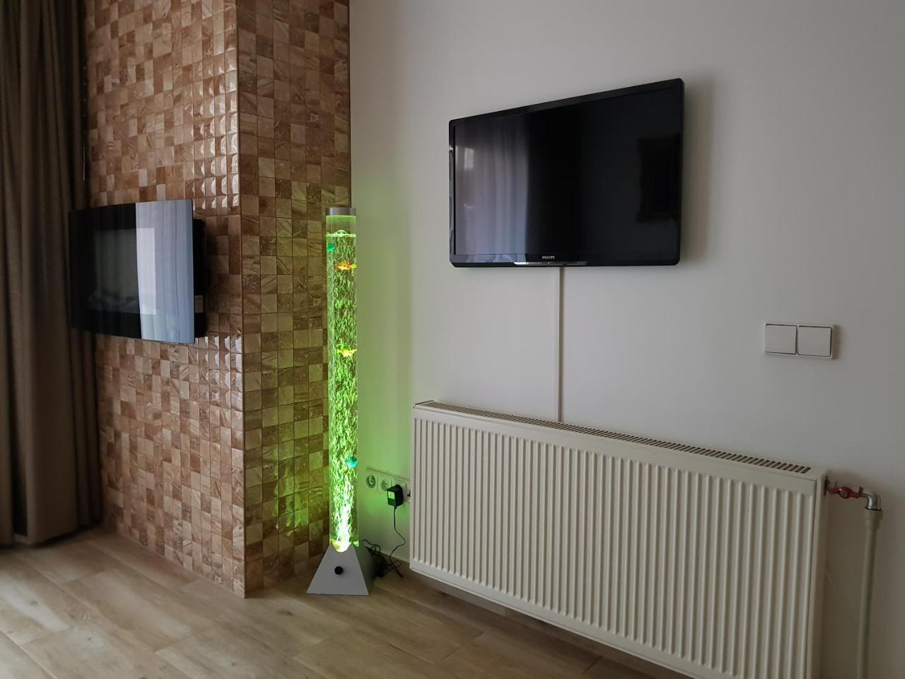 Petro Delux Apartments Каунас Екстер'єр фото